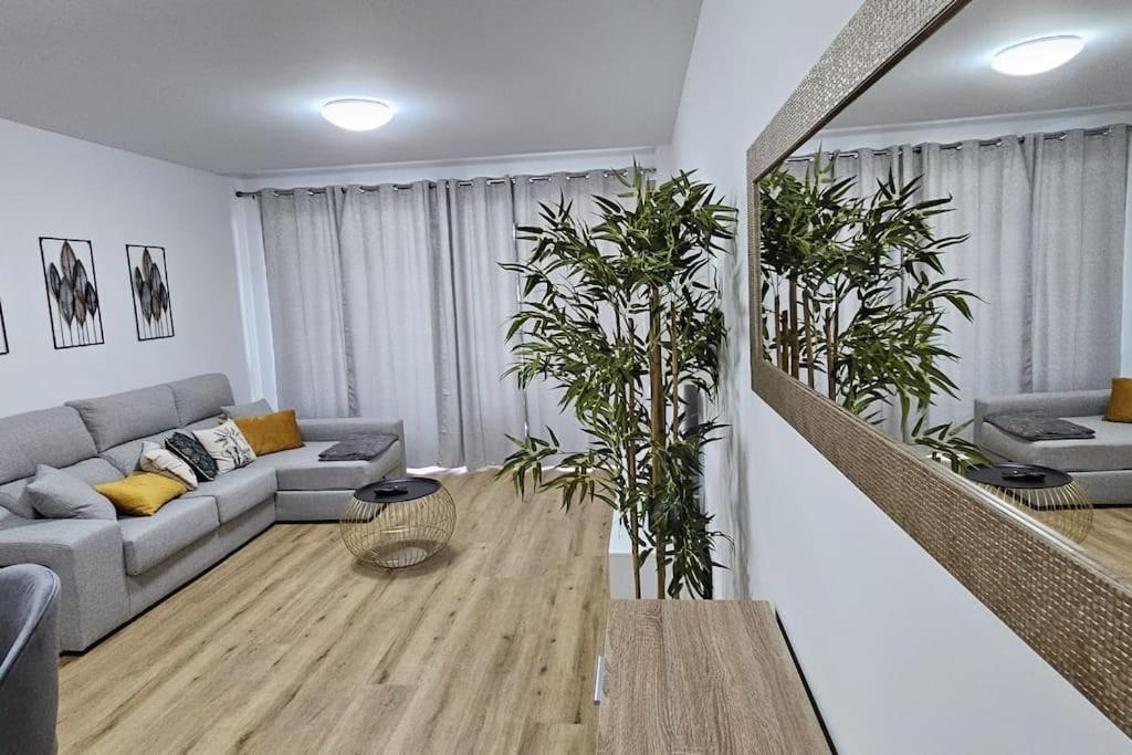 Vista Mar - Ac, Parking And Pool Apartment Funchal  Exterior photo